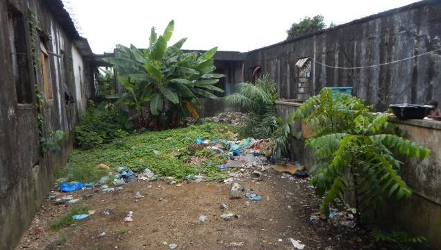 A dump site at the old rehabilitation center. Photo: Zeze Ballah 